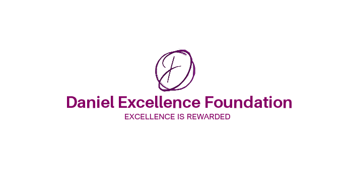 Logo Daniel Purple